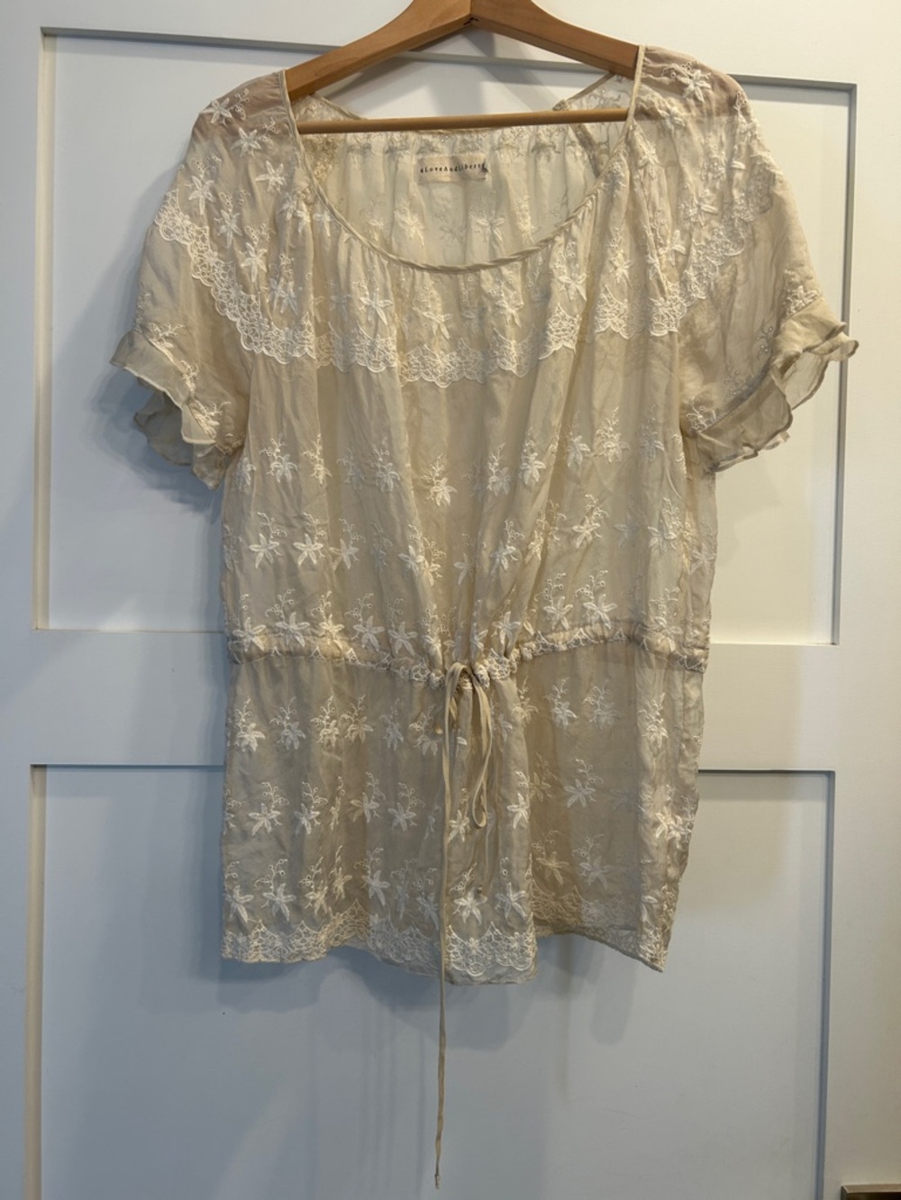 Johnny Was Beige Embroidered Tie-Waist Women’s Top